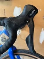 2022 Giant Revolt 2 - Great looking gravel bike for sale — thumbnail 6