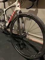 Giant Revolt Advanced 2 gravel bike — thumbnail 2