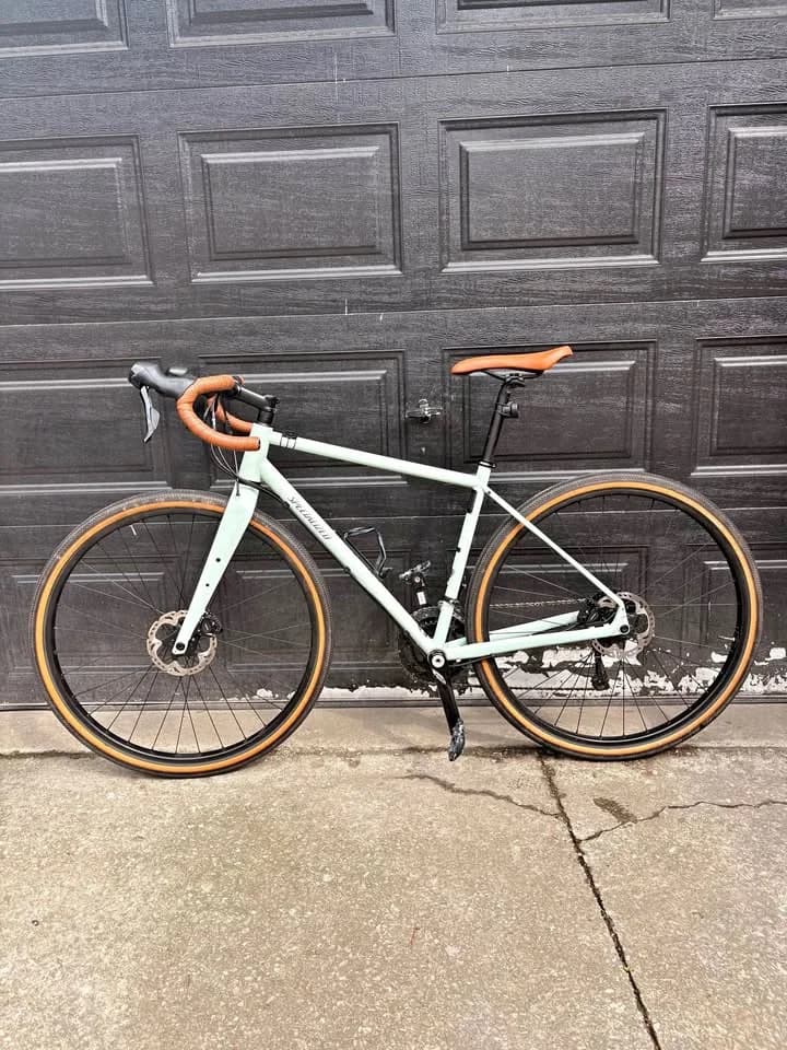 Specialized Sequoia Elite Touring Bike - 54cm (medium) - Shimano 105 — photo 1