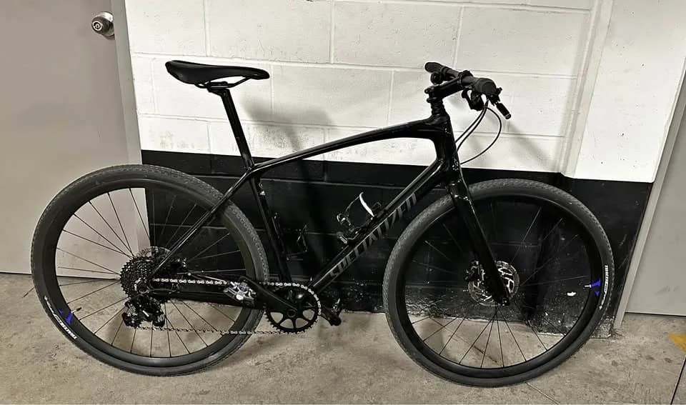 Specialized Sirrus X Carbon Fiber Bike – Men’s Medium — photo 1