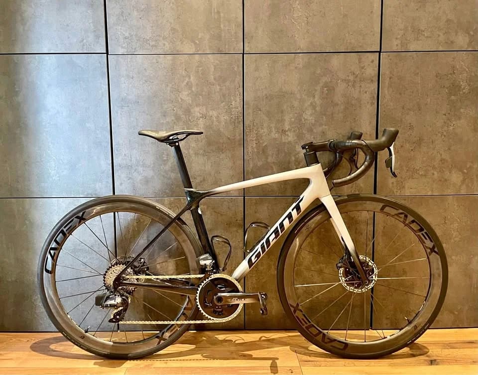 Giant TCR Adv Pro 0 Force Etap sz. Small c/w Cadex 42 Wheelset (with Power Mete — photo 1