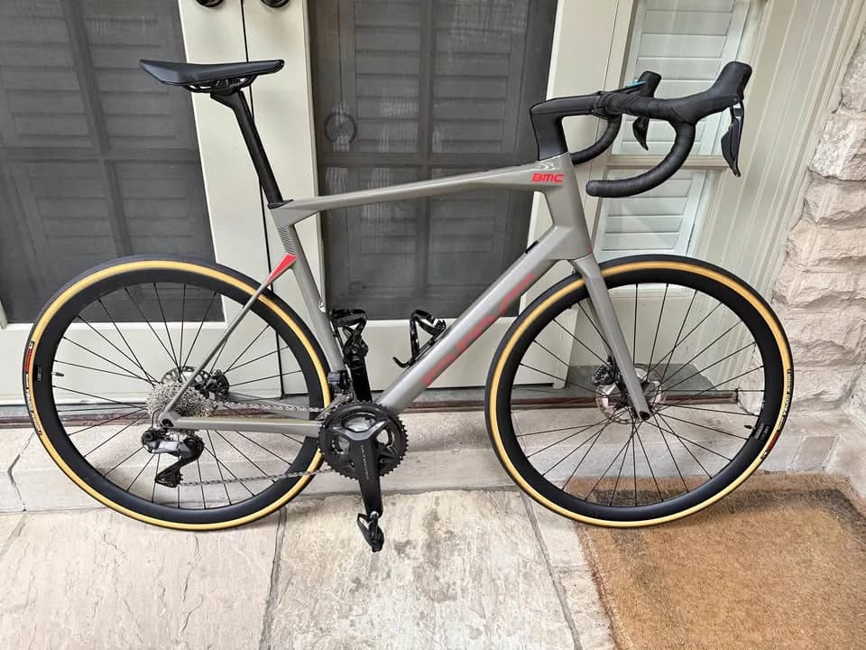 BMC RoadMachine 01 three - As new (less than 100km of use) Sz 58 — photo 1